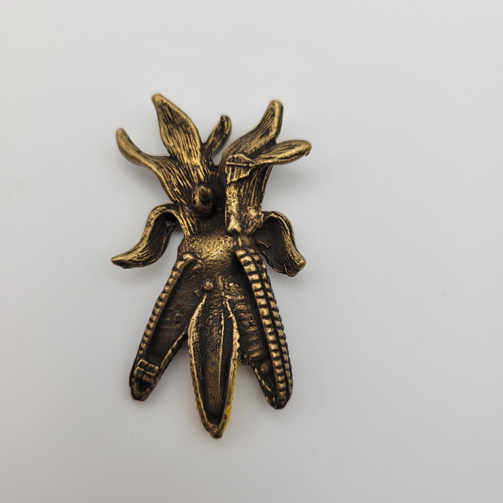 One-of-a-Kind Multicolor Corn Cob Lapel Pin - Picture 4 of 7